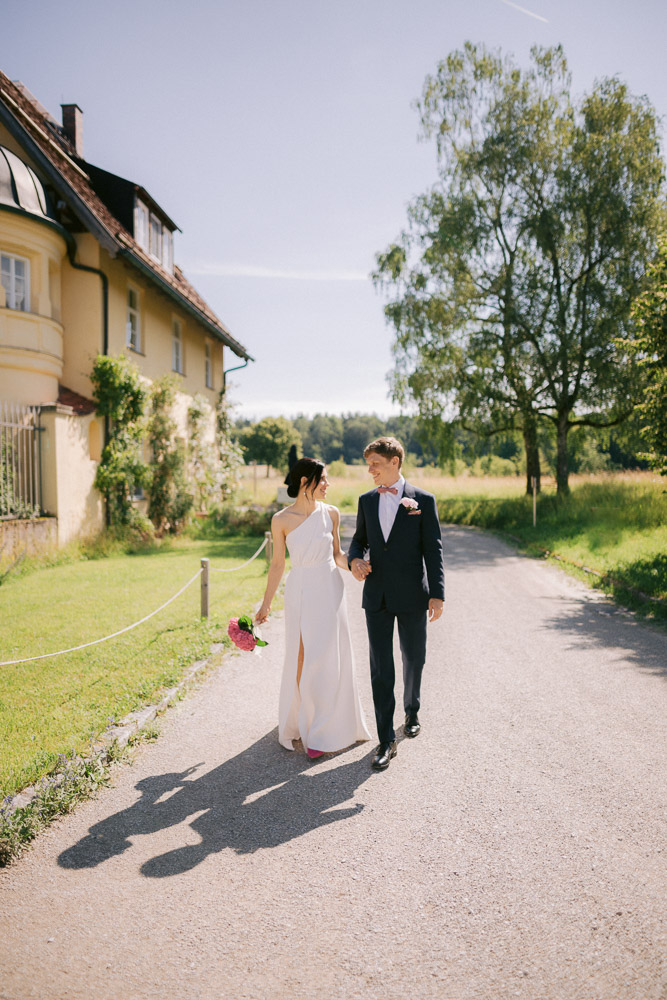 Countryside wedding in Gut Sonnenhausen, Bavaria | F + M