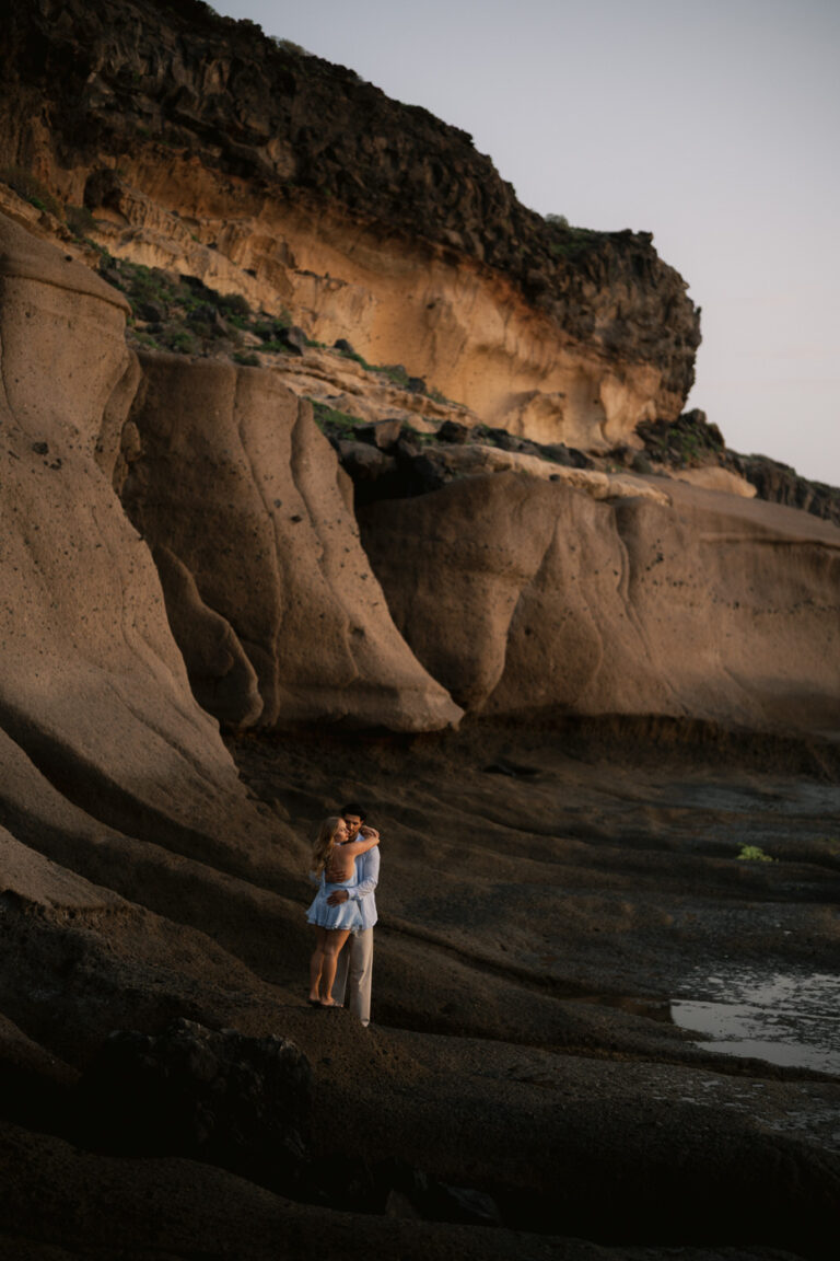 Romantic Love Story Photo Session on the cliffs in Tenerife at sunset