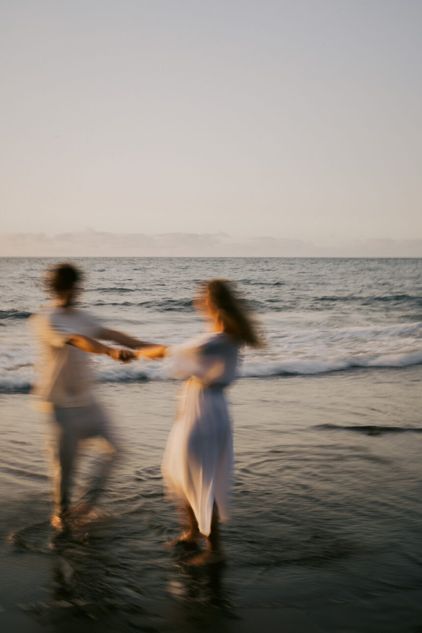 Love Story photoshoot on the beach in Tenerife